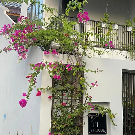 Homestay T House