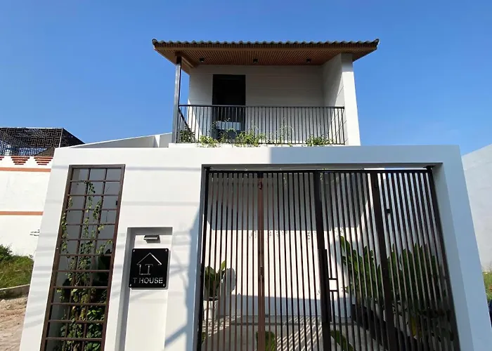 Nhà khách T House